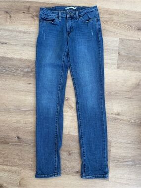 Levi’s 711 skinny jeans